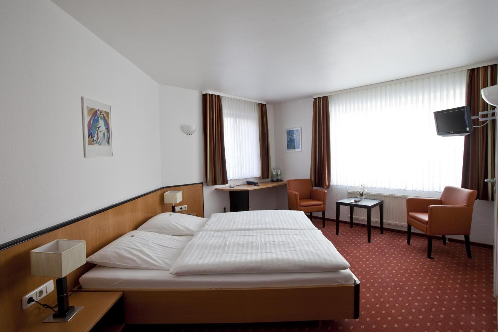 Hotel Am Braunen Hirsch Celle Extérieur photo